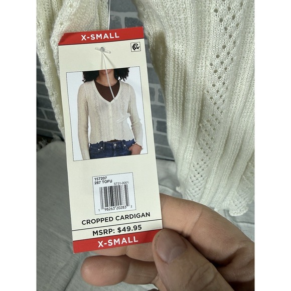 Aeropostale Long Sleeve Cropped Cardigan Women's XS NWT!! - Picture 3 of 3